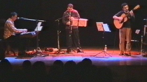 ALEJANDRO DEVRIES TRÍO ALEJANDRO DEVRIES TRÍO